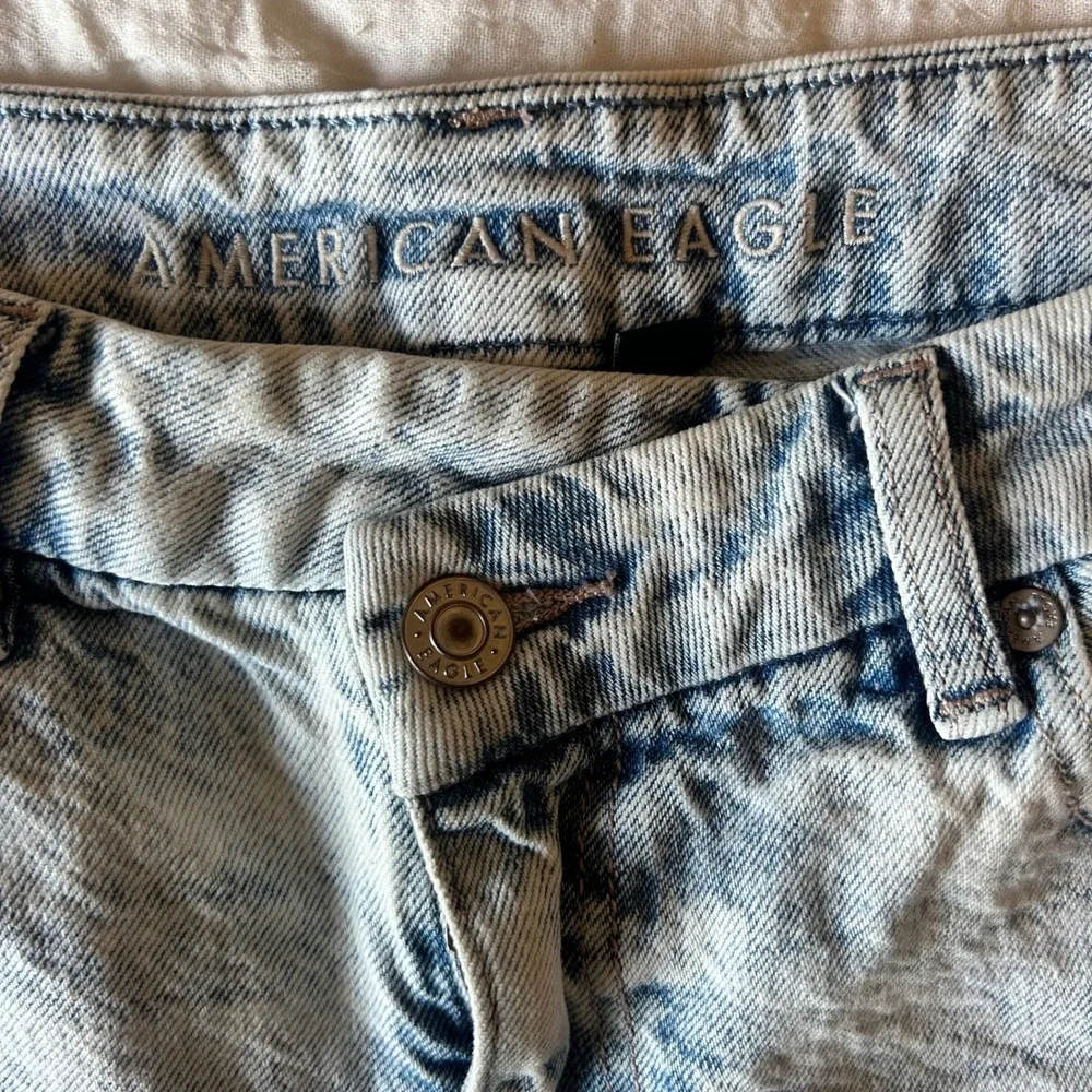 American Eagle Curvy Mom Denim Shorts 8